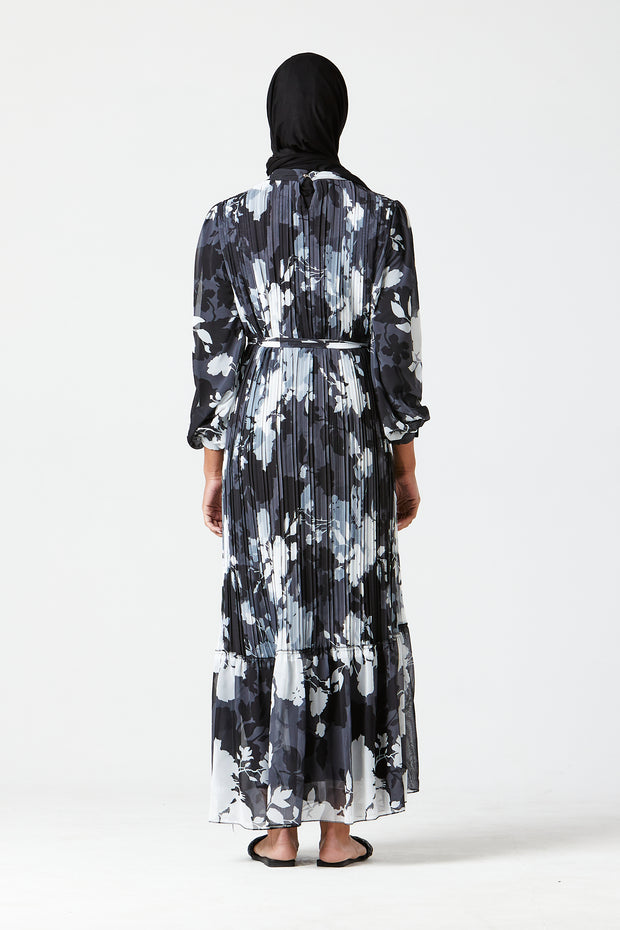 Black Pleated Maxi